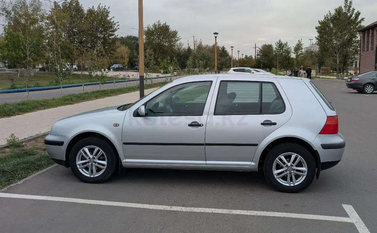 Volkswagen Golf, 2002
