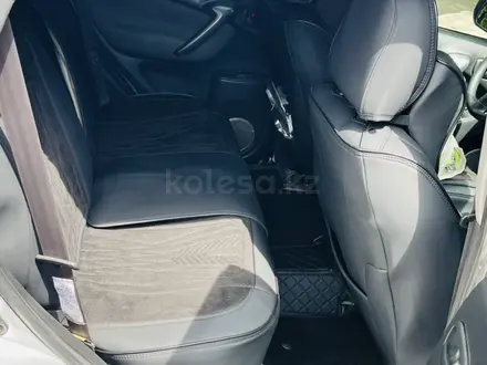 Toyota RAV4 2004 года за 5 599 999 тг. в Алматы – фото 14