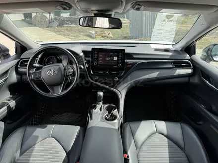 Toyota Camry 2021 года за 10 400 000 тг. в Костанай – фото 11