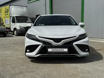 Toyota Camry 2021 года за 10 400 000 тг. в Костанай – фото 8