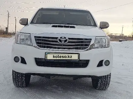 Toyota Hilux 2014 года за 12 500 000 тг. в Шахтинск – фото 2