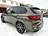 BMW X5 2021 года за 45 000 000 тг. в Актобе – фото 4