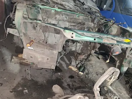 Передняя балка опель вектра б за 20 000 тг. в Караганда – фото 4