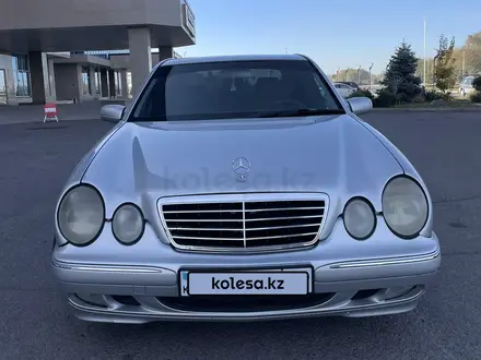 Mercedes-Benz E 240 2000 года за 3 500 000 тг. в Талдыкорган – фото 2