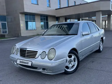 Mercedes-Benz E 240 2000 года за 3 500 000 тг. в Талдыкорган