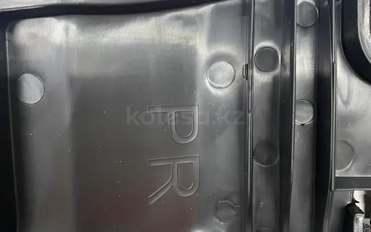 Дефлектор радиатора Toyota Land Cruiser Pradoүшін15 000 тг. в Алматы