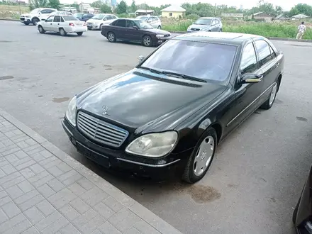 Mercedes-Benz S 600 2001 года за 4 100 000 тг. в Астана