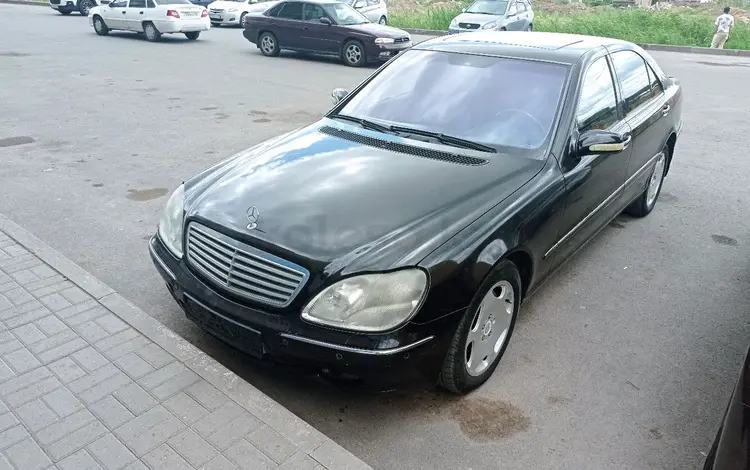 Mercedes-Benz S 600 2001 года за 4 100 000 тг. в Астана