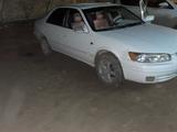 Toyota Camry 1998 годаfor2 800 000 тг. в Мангистау – фото 2