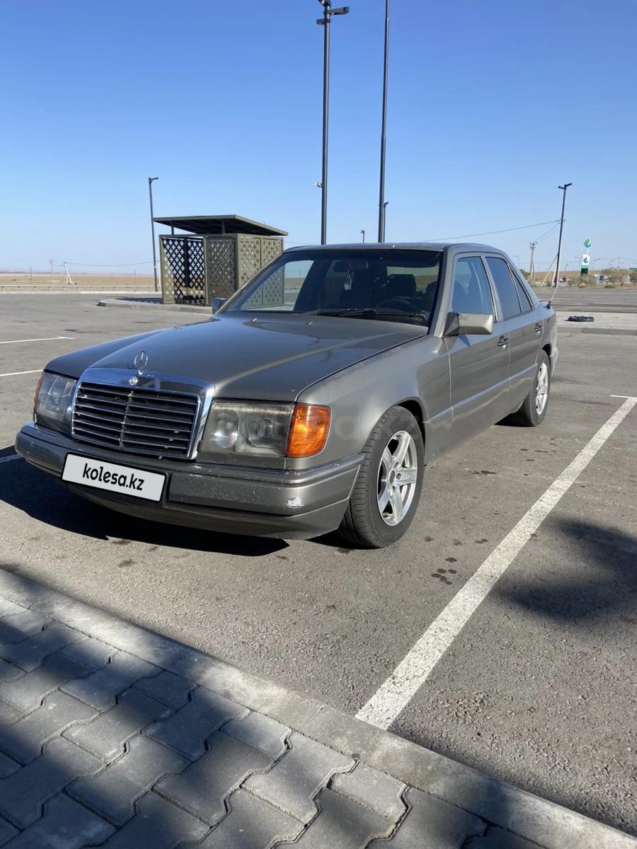 Mercedes-Benz E 260 1989 г.