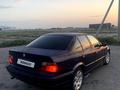 BMW 320 1993 года за 1 400 000 тг. в Атырау – фото 4