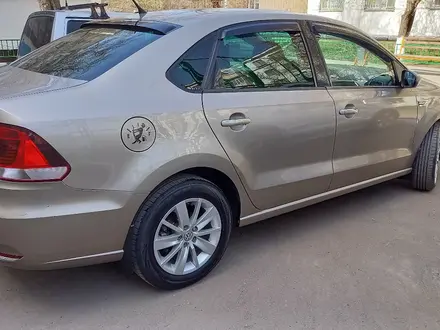 Volkswagen Polo 2015 года за 6 800 000 тг. в Астана – фото 2