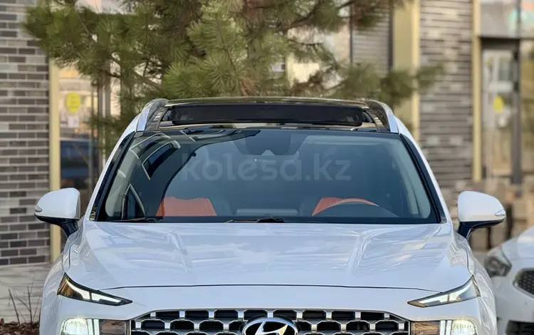 Hyundai Santa Fe 2021 годаүшін14 500 000 тг. в Алматы