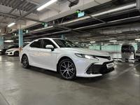 Toyota Camry 2023 года за 17 500 000 тг. в Алматы