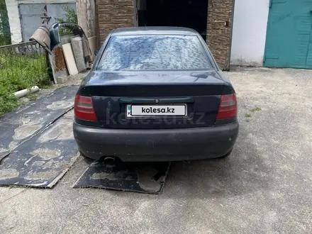 Audi A4 1996 года за 1 200 000 тг. в Караганда – фото 4