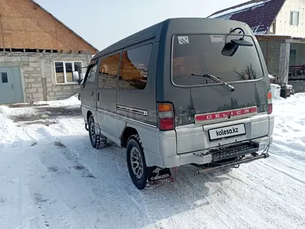 Mitsubishi Delica 1993 года за 1 500 000 тг. в Алматы – фото 4