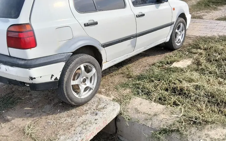 Volkswagen Golf 1993 года за 1 000 000 тг. в Уральск
