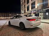 Lexus ES 300h 2015 года за 11 000 000 тг. в Актау – фото 4