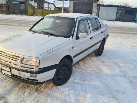 Volkswagen Vento 1993 года за 1 680 000 тг. в Караганда