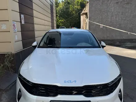 Kia K5 2022 года за 11 000 000 тг. в Алматы