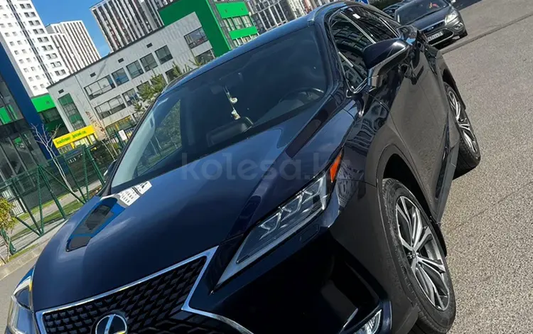 Lexus RX 200t 2020 года за 28 000 000 тг. в Астана