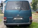 Volkswagen Multivan 1995 годаfor3 800 000 тг. в Караганда – фото 4