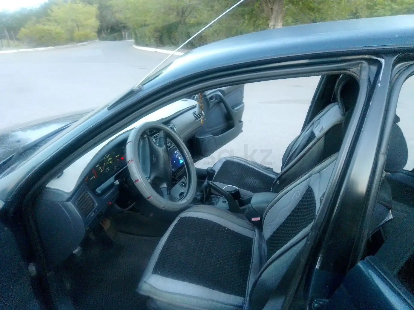 Toyota Carina E, 1995
