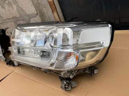 В наличии имеется Фары (передняя оптика) Toyota Land Cruiser 200 2016+ за 320 000 тг. в Костанай – фото 2
