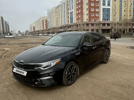 Kia Optima 2020 года за 9 000 000 тг. в Астана