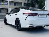 Toyota Camry 2023 годаүшін13 800 000 тг. в Актау – фото 3