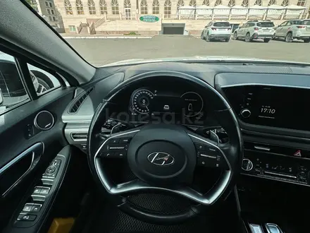 Hyundai Sonata 2020 года за 12 900 000 тг. в Алматы – фото 10