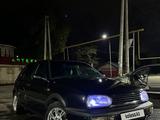 Volkswagen Golf 1993 годаүшін1 450 000 тг. в Алматы