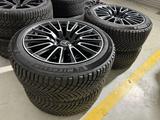 Диски Оригинал на g63 2025. С резиной Michelin шипы 285 45 22.2025 год. за 2 900 000 тг. в Алматы – фото 5