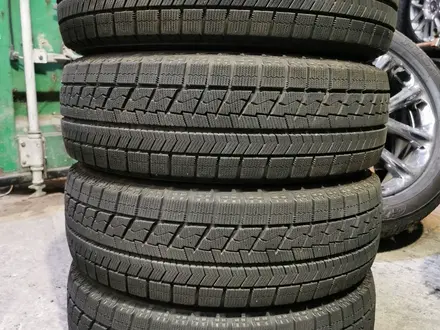 Резина 195/65 r15 Bridgestone из Японии за 87 000 тг. в Алматы