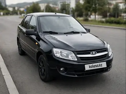 ВАЗ (Lada) Granta 2190 2014 года за 2 000 000 тг. в Астана – фото 2