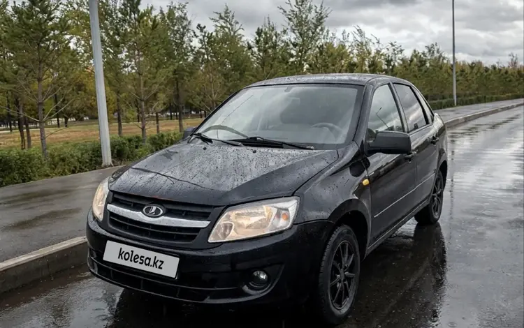 ВАЗ (Lada) Granta 2190 2014 года за 2 000 000 тг. в Астана