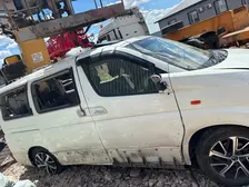 Nissan Elgrand, 2004
