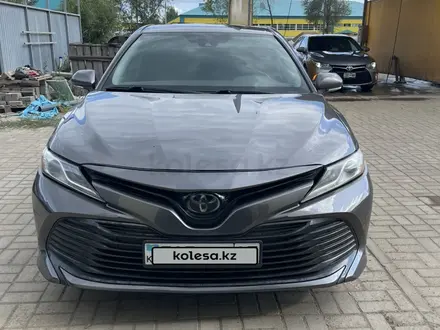 Toyota Camry 2020 года за 12 700 000 тг. в Уральск