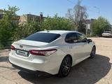 Toyota Camry 2021 годаүшін19 500 000 тг. в Шымкент – фото 2