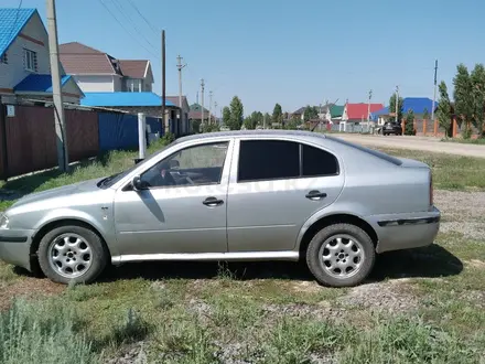 Skoda Octavia 2003 года за 1 800 000 тг. в Актобе – фото 3