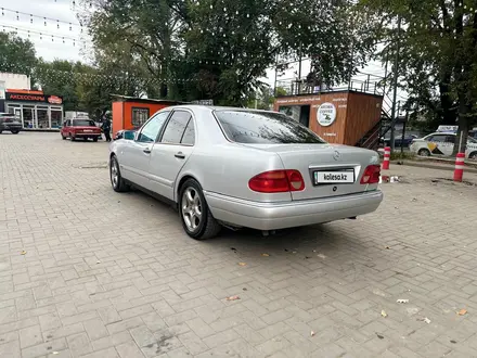 Mercedes-Benz E 280 1996 года за 2 300 000 тг. в Алматы – фото 2