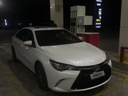 Toyota Camry 2016 года за 8 000 000 тг. в Жанаозен – фото 3