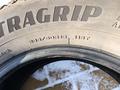 Шины 285/60 R18 — "GoodYear UltraGrip Ice Arctic" (Германия), зимfor75 000 тг. в Астана – фото 13