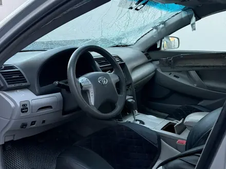 Toyota Camry 2011 года за 3 000 000 тг. в Атырау – фото 4