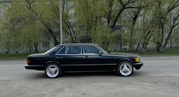 Mercedes-Benz S 560 1989 года за 11 500 000 тг. в Петропавловск – фото 3