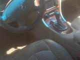 Mercedes-Benz CLK 240 2002 года за 3 500 000 тг. в Атырау – фото 2