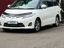Toyota Estima, 2010