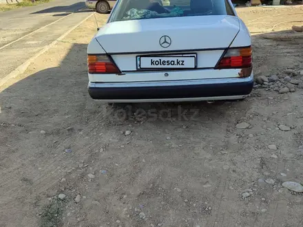 Mercedes-Benz E 200 1992 года за 900 000 тг. в Шымкент – фото 3