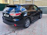 Toyota Highlander 2014 годаfor15 900 000 тг. в Костанай