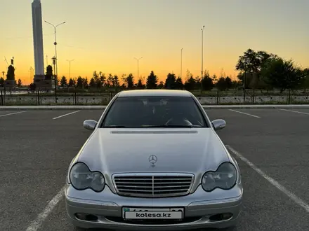 Mercedes-Benz C 200 2000 года за 2 750 000 тг. в Тараз